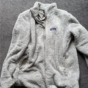 Patagonia Women's Cozy Gray Teddy Jacket